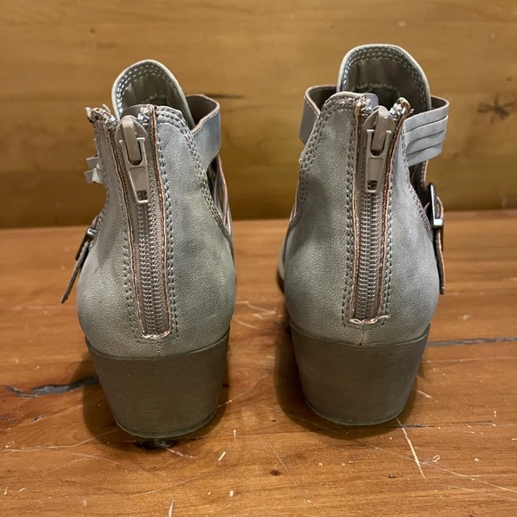 Booties - Picture 3 of 6